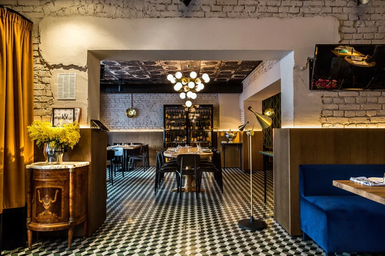 SÉPARÉE - semi-private dining room at MINE
